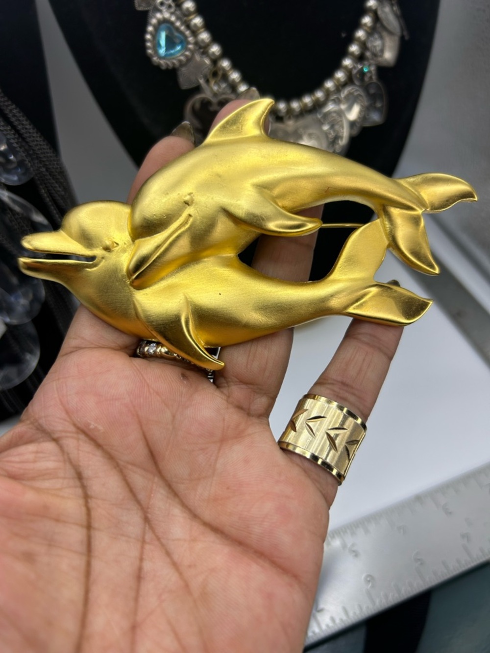 1991 Rare Doreen Ryan Brushed Gold Tone Heavy Huge Vintage Double Dolphin Brooch